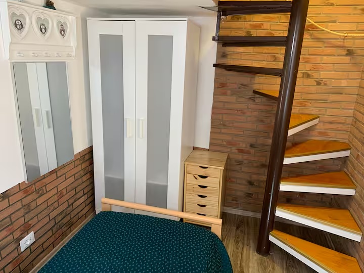 Chambre avec lit