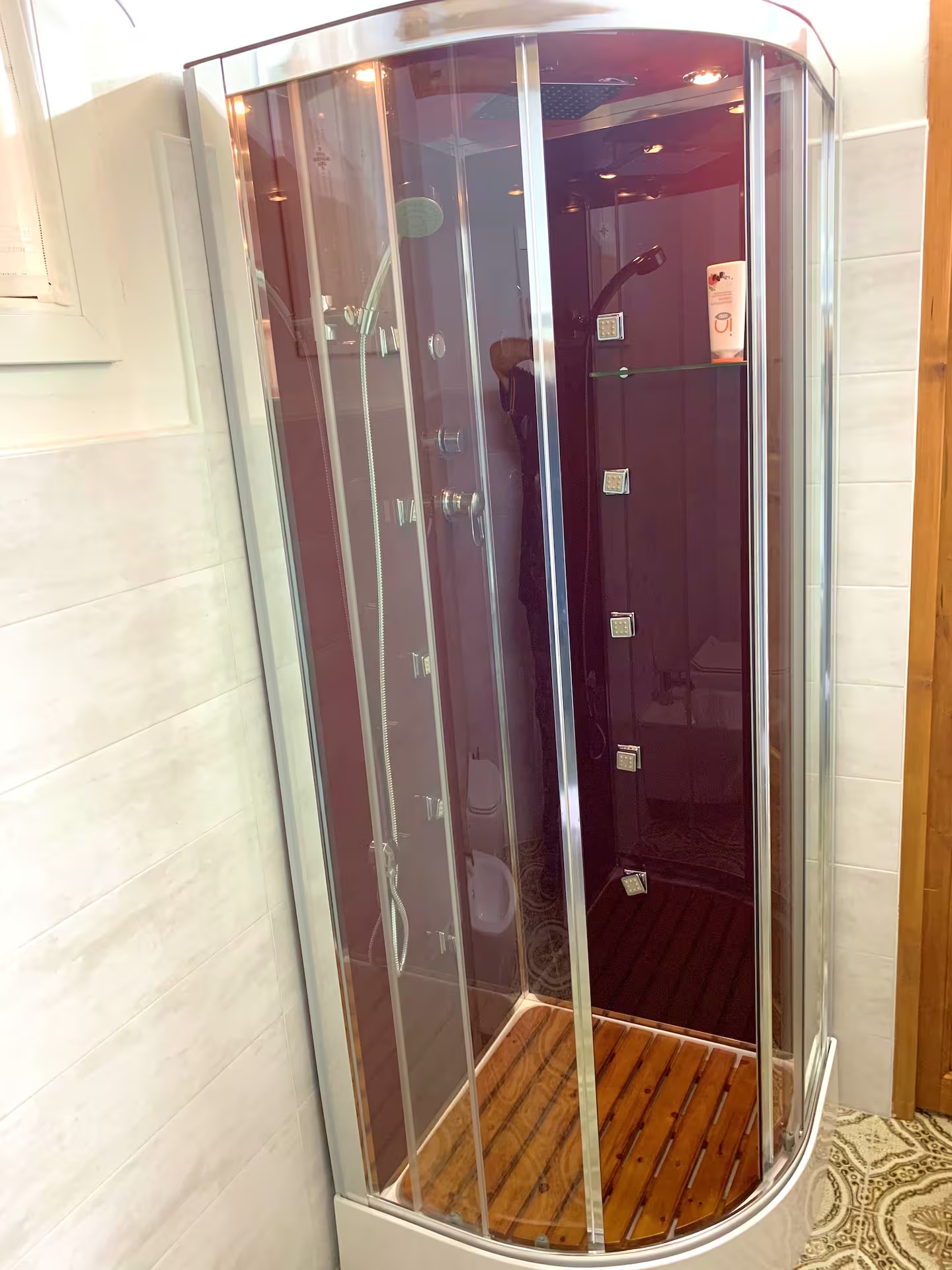 Douche hydromassante