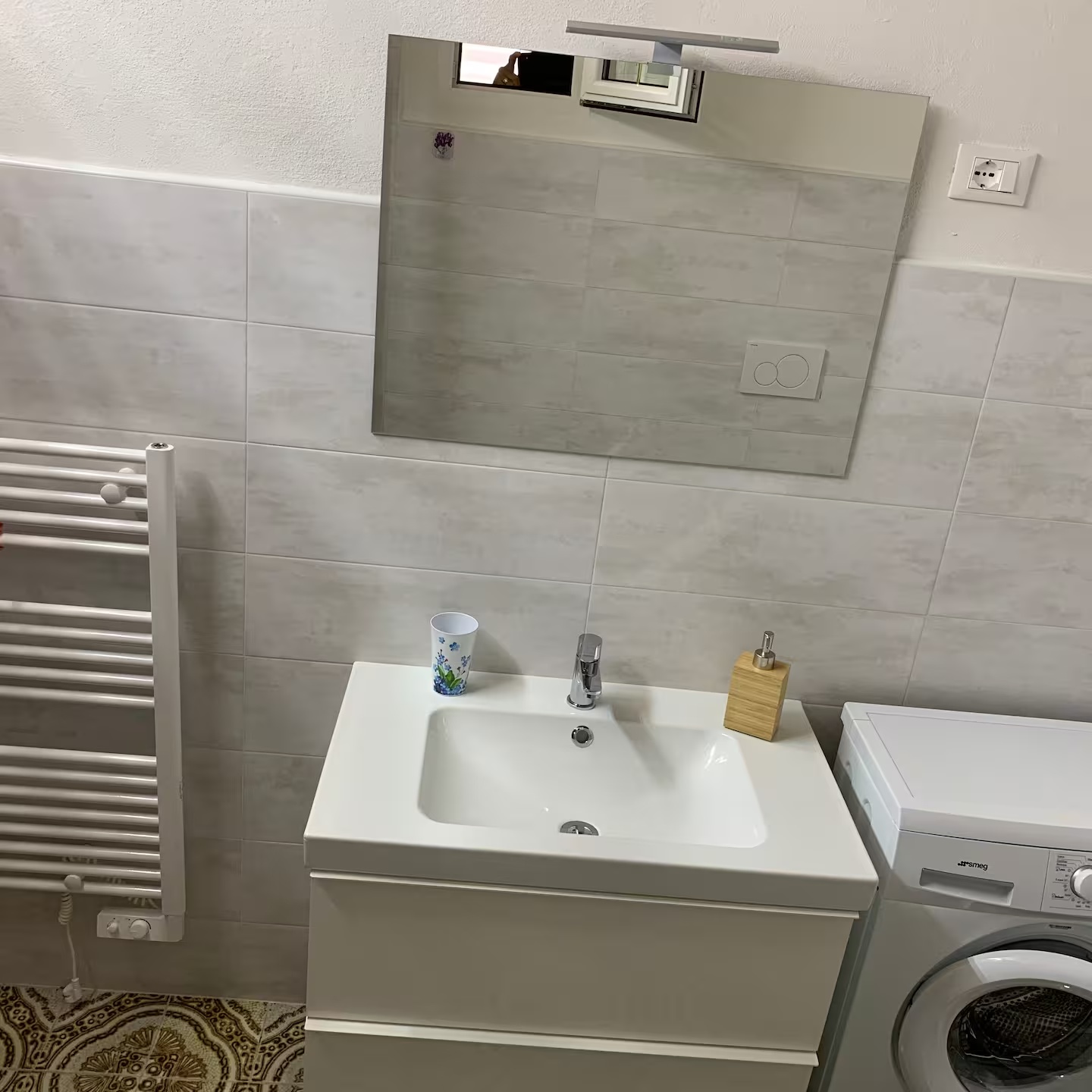 Lavabo et lave-linge